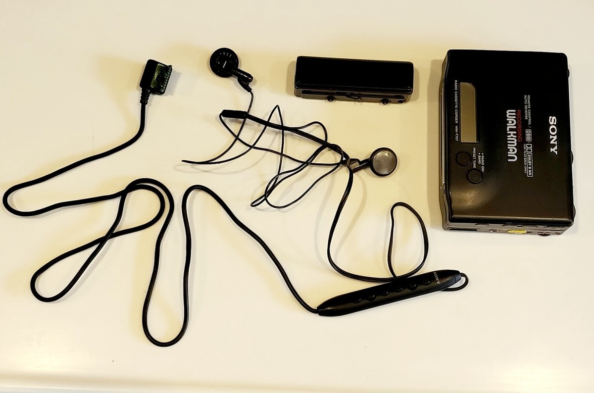 Super rare Sony Recording Walkman WM-F707 good condition