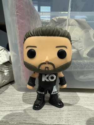 ファンコ Funko Pop! WWE KEVIN OWENS フィギュア Amazon.com: Funko