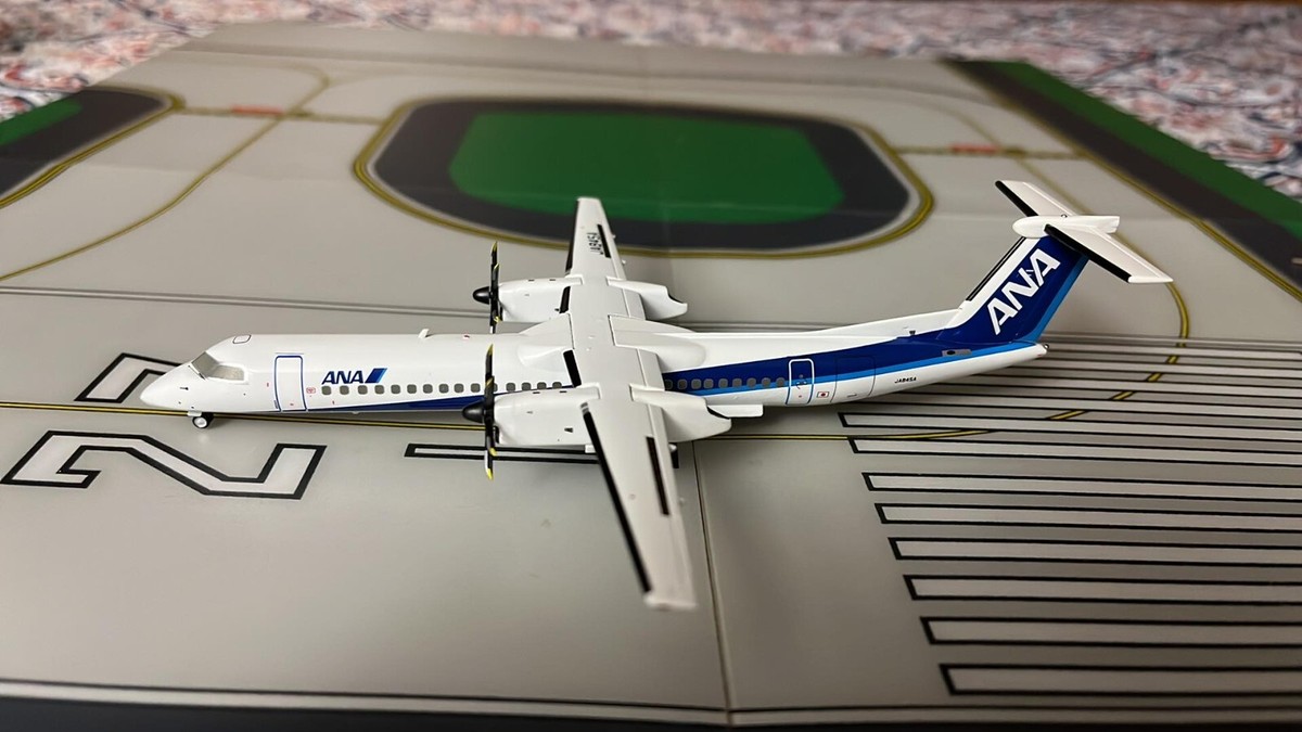ANA Trading All Nippon Bombardier DHC-8-Q400 Current Color Diecast