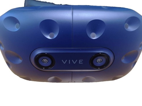 3 HTC Vive 3.0 Tracker and Vivepro Steam Vr 2.0 Base Stations Two