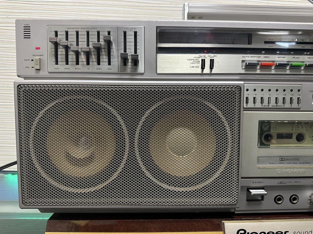 Pioneer SK-900 Boombox Runaway Radio Casette Player Deck AM/FM