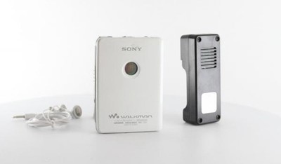 Sony WMEX615 Cassette Tape Walkman - Personal Stereo - Silver (WM
