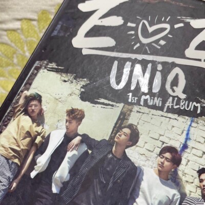 Uniq Eoeo first mini Album Korean ver CD Photobooklet Loen