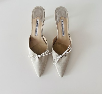 Manolo Blahnik Vintage Beige Linen Pointed Toe Mules With A White