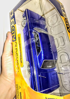 Jada Toy Dub City OldSkool 1:24 Scale 1964 Chevy Impala Model Blue