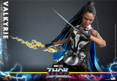 Hot Toys MMS673 Valkyrie Thor Love & Thunder 12'' inch Action