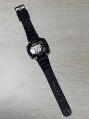 SEIKO SCUBA MASTER 200 Diver's 200M Digital Quartz Watch M726-5A10