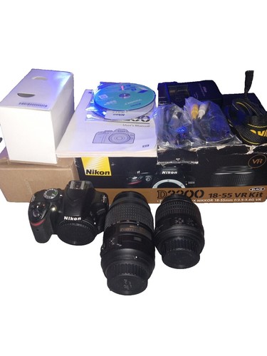 Nikon Coolpix E2500 2.0 Mega Pixel 3x Optical Zoom Silver Compact