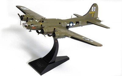 BOEING B-17F FLYING FORTRESS USAAF ROYAL FLUSH LT ROSENTHAL
