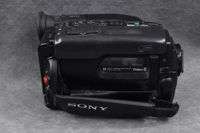 Sony CCD-TR4 Video8 Handycam Camcorder w/ AC-V30 - For Parts