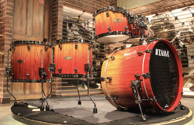 Tama Starclassic W/B Vermilion Bosse Fonce Fade 5pcs LTD Drum Set