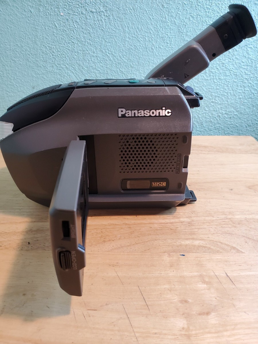 Panasonic PV-L550D Palmsight Palmcorder VHS-C Camcorder ONLY