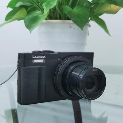 Panasonic LUMIX DMC-TZ70 12.01MP 30X Zoom Digital Camera Lumix