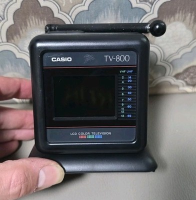 CASIO 2” Portable M LCD Color TV-800 VHF UHF Made In Japan Powers