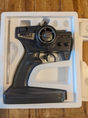 Vintage Kyosho Twin Storm 800 RC Boat 37