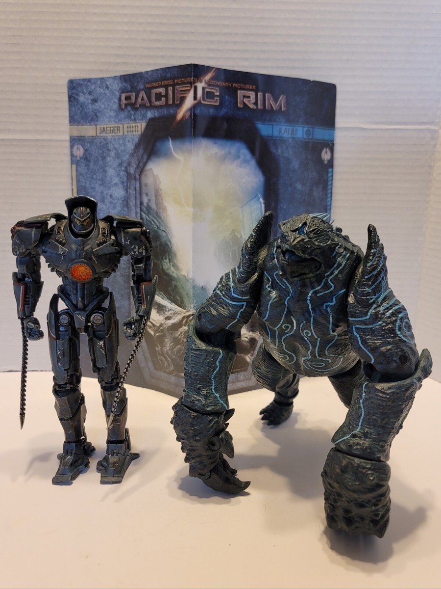 Pacific Rim 2013 NECA Leatherback & Battle Damage Gipsy Danger