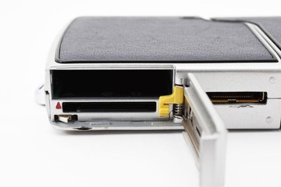 CONTAX U4R Digital Camera Carl Zeiss Vario-Tessar 28-56mm Silver