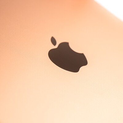 Apple iPad 6th Gen Gold 9.7