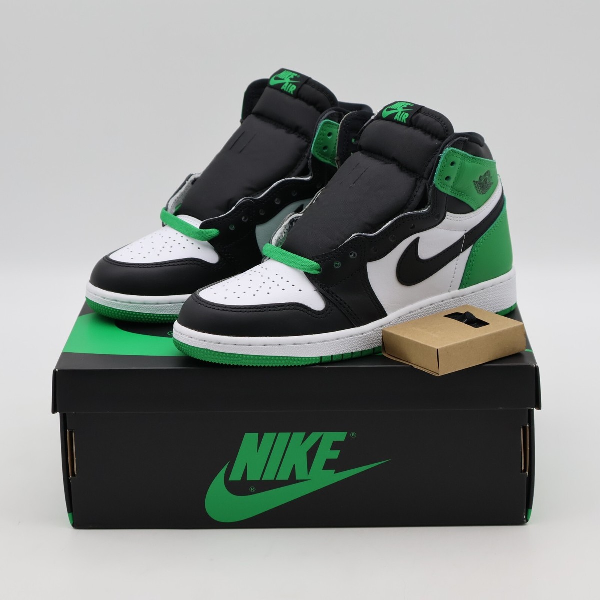 FD1437-031 Nike GS Air Jordan 1 Retro High OG Celtics Black and