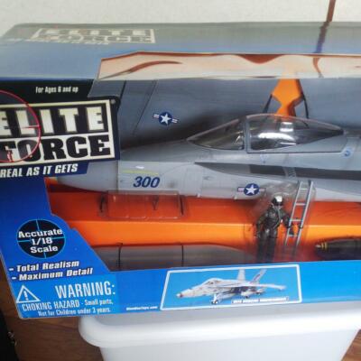 BBI Elite Force US Navy F/A-18C HORNET 1:18 Scale blue box | eBay