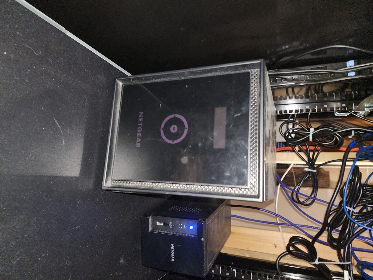 Netgear Readynas 316 6 bay 3tbx5 15tb total | eBay