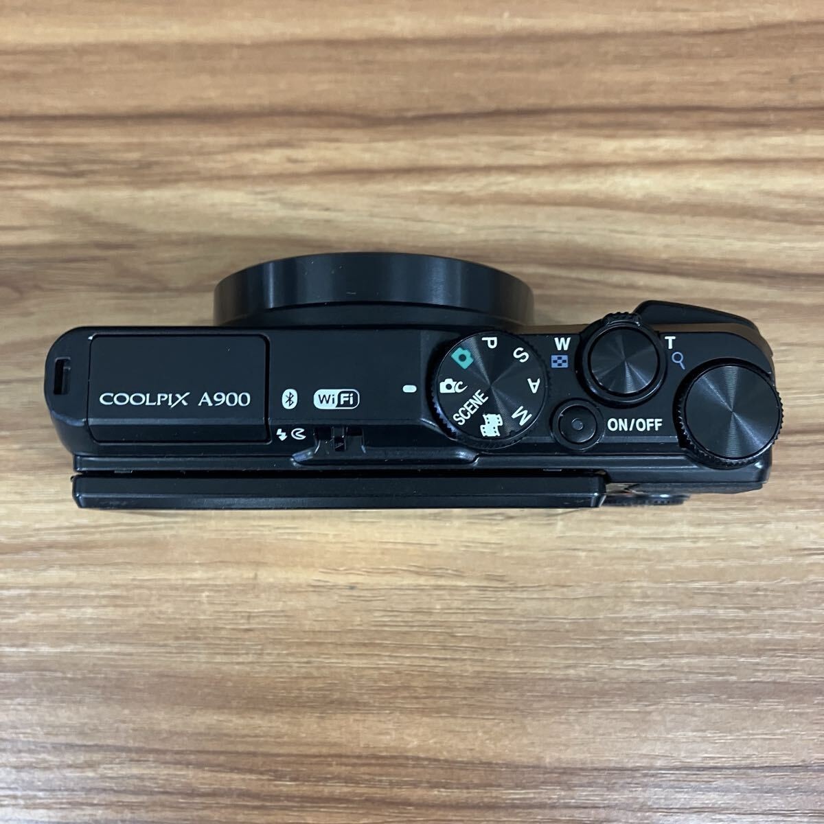 Nikon COOLPIX A900 20.3MP 35x Zoom Compact Digital Camera Used