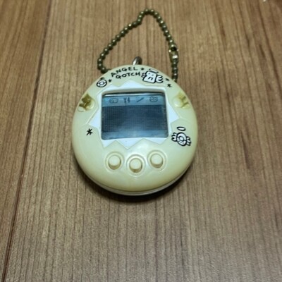 Bandai Tamagotchi Tenshitchi Angelgotchi Angel 1997 Pearl white