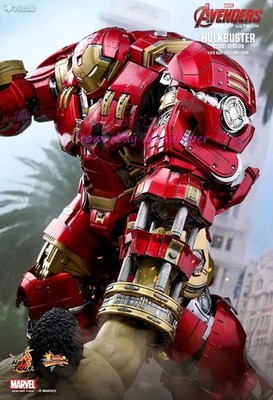 Hot Toys Avengers: Age of Ultrton - Hulkbuster (Deluxe Version) 1