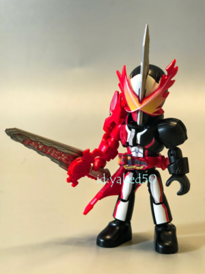 Kamen Rider Saber Brave Dragon Masked Rider Model Figure 4