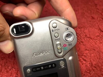 Fujifilm FinePix F601 Zoom 3.1MP Compact Digital Camera Parts Not
