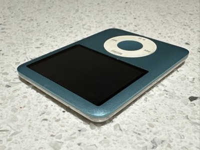 Apple iPod Nano 3rd Gen 8GB Blue Model A1236, 100% Original Parts