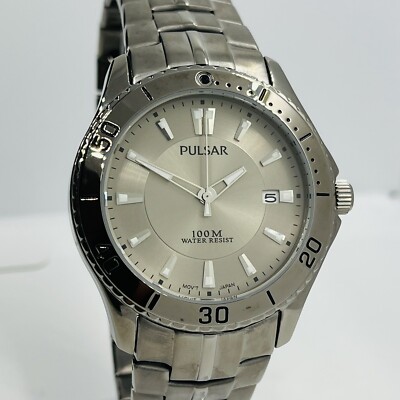 Pulsar by Seiko Men's Gray Stainless Steel 10ATM 41mm Watch VX42