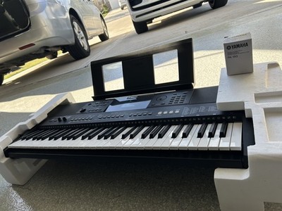 Yamaha PSR-E463 Touch Response Portable Keyboard 61 Key for sale