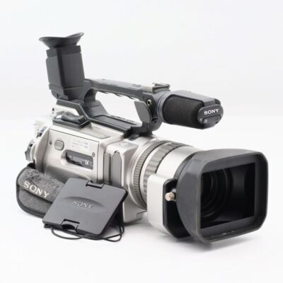 Sony DCR-VX2000 Handycam Camcorder 3 CCD Mini DV Digital Video