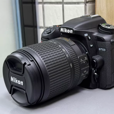 Nikon D7500 DSLR Camera with AF-S DX 18-140mm f/3.5-5.6G ED VR