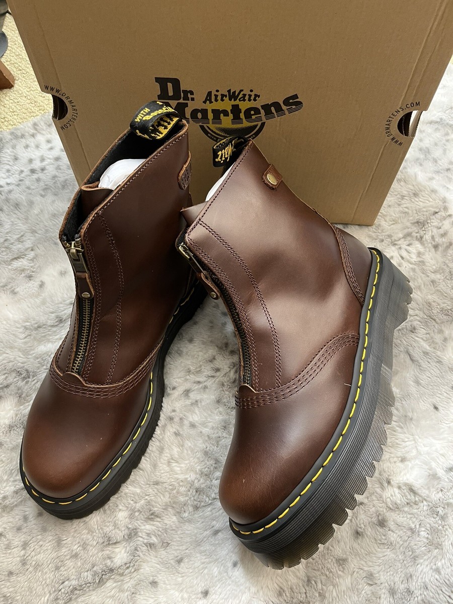 DR. MARTENS JETTA ZIPPED SENDAL LEATHER PLATFORM BOOTS in Dark