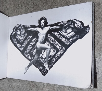 GIANNI VERSACE Bruce Weber Men Without Ties 30 Postcard Book Male