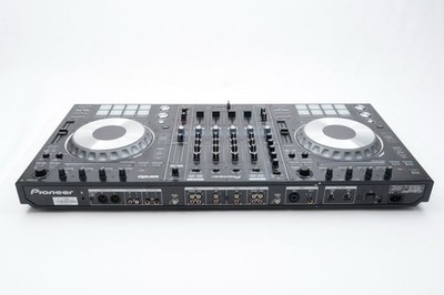Pioneer DDJ-SZ 4-Channel Professional Serato DJ Controller DDJSZ