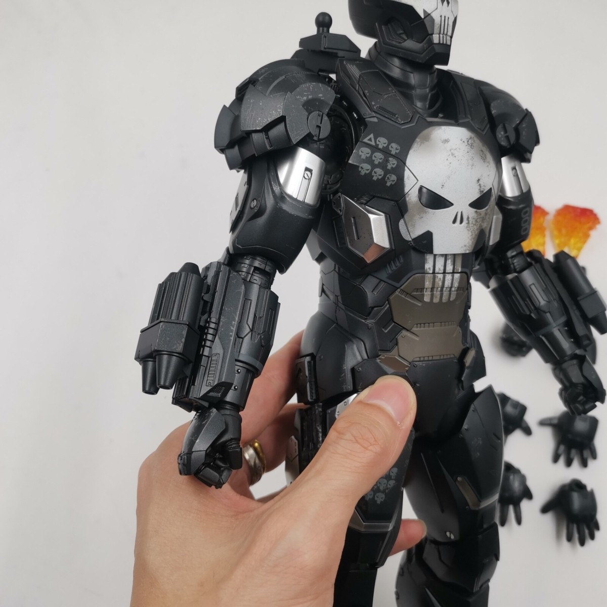 1/6 HT VGM33D28 Body Figure Hot Toys Future Fight War Machine