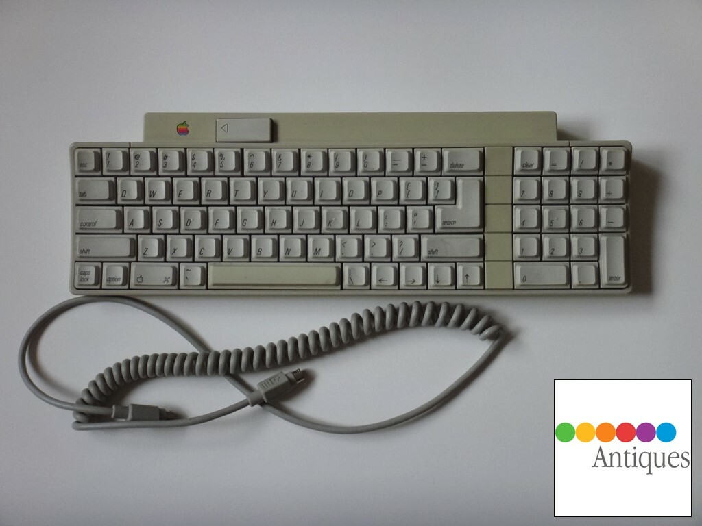 Apple Desktop Bus Keyboard - Apple IIgs 825-1302-B A9M0330 658