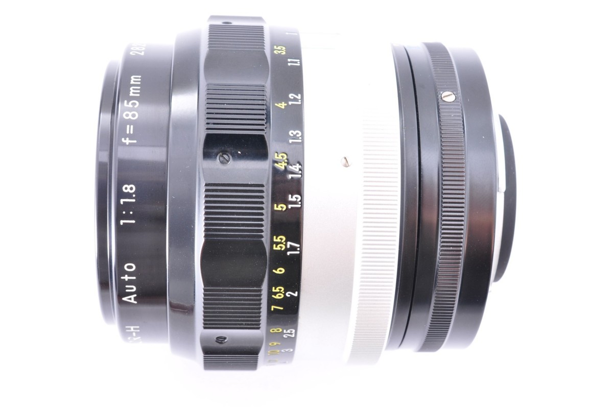 Nikon Nikkor-H Auto 85mm f/1.8 Non Ai Portrait MF [ MINT ] Lens