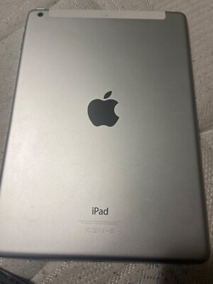 Apple iPad Air (1st Generation) A1474 16 GB, Wi-Fi, 9.7 in - Space