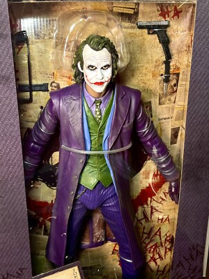 2014 NECA Batman - The Dark Knight - THE JOKER (Heath Ledger) 1/4