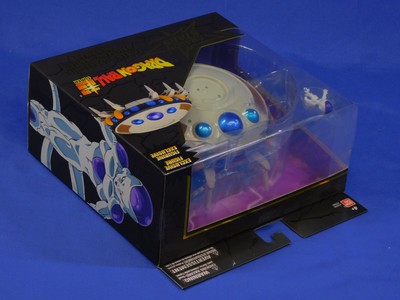 DRAGON STARS NANO FRIEZA'S SPECESHIP W/EXCLUSIVE FIGURE BANDAI