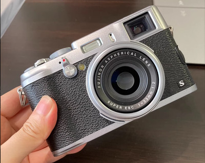 FUJIFILM Fuji X100S 16.3MP Compact Digital Camera English Silver