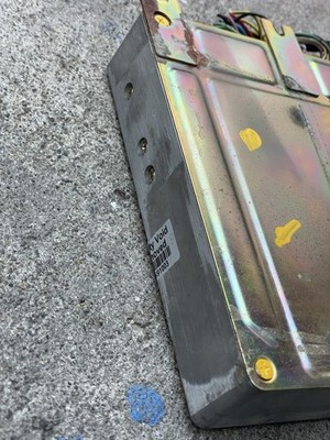 1984-1985 NISSAN 300ZX ENGINE COMPUTER MODULE ECU ECM PCM | A18