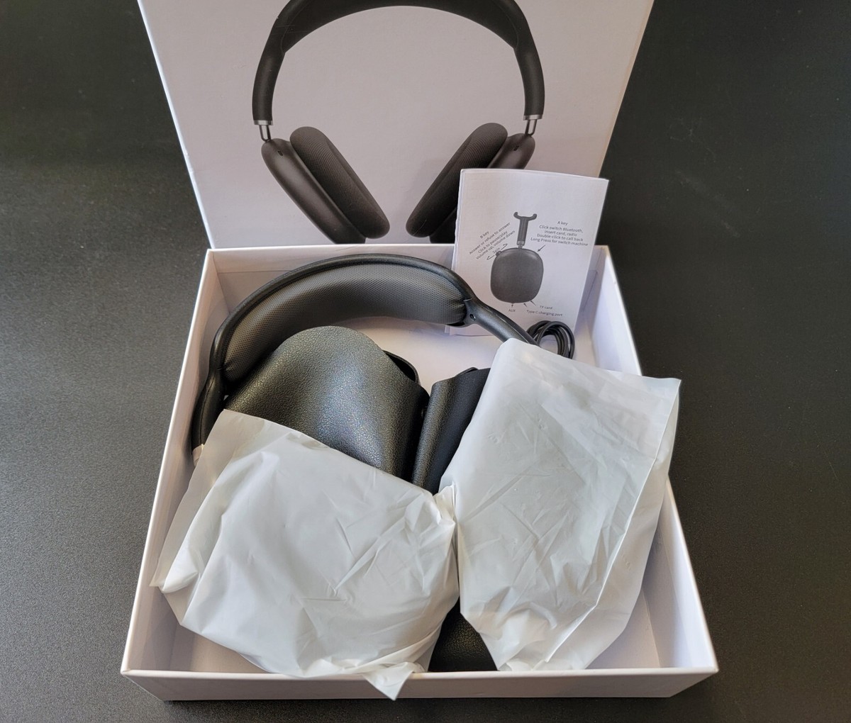 Apple Airpods Max OverEar Head Phones 