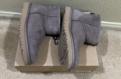 UGG Classic Mini II Genuine Shearling Lined Boot 6M STORMY GREY