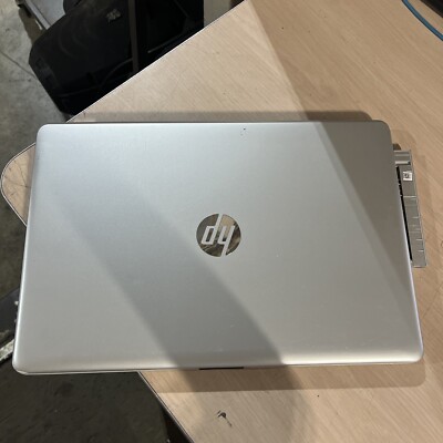 HP 15-bs0xx Laptop Intel Core I3-6006u 2.00 GHz 4 GB RAM 1tb for
