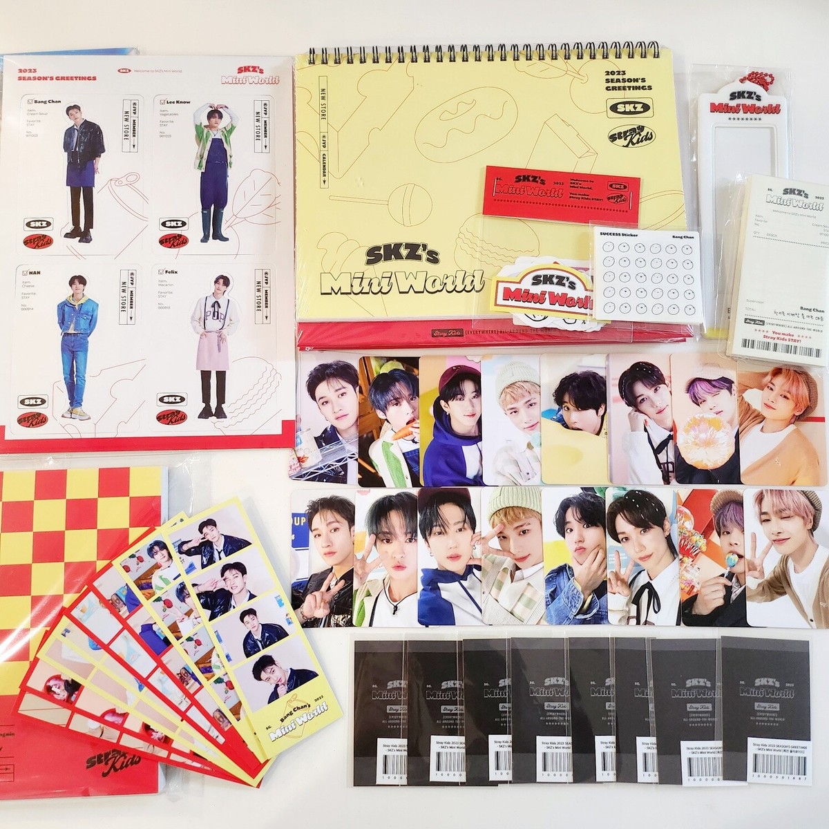 STRAY KIDS 2023 SEASON'S GREETINGS 'SKZ's Mini World' , POB | eBay